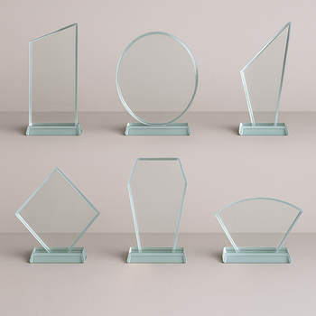 ensemble de trophées en verre